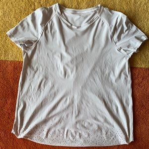 Women’s Lululemon split back shirt S